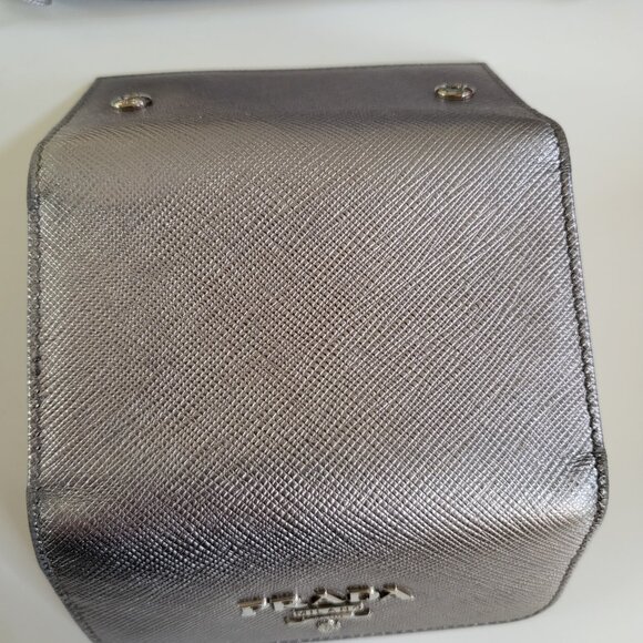 Prada card and key holder - Picture 4 of 4